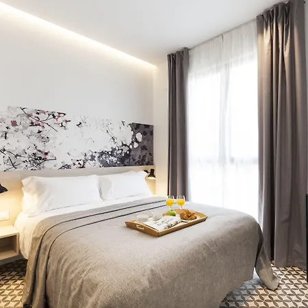 Aspasios Poble Nou * Барселона