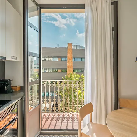Aspasios Poble Nou Apartment